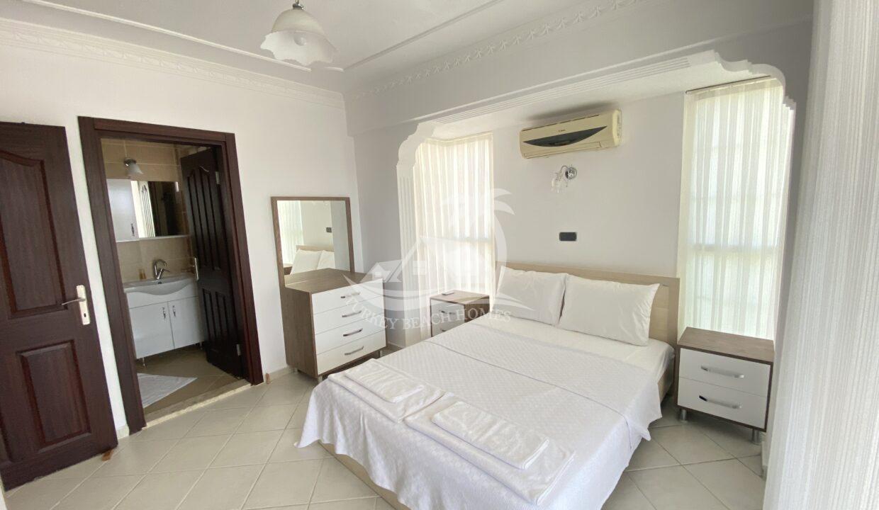 035490AB-3CC2-4ED0-AAF8-1E923625CCEC