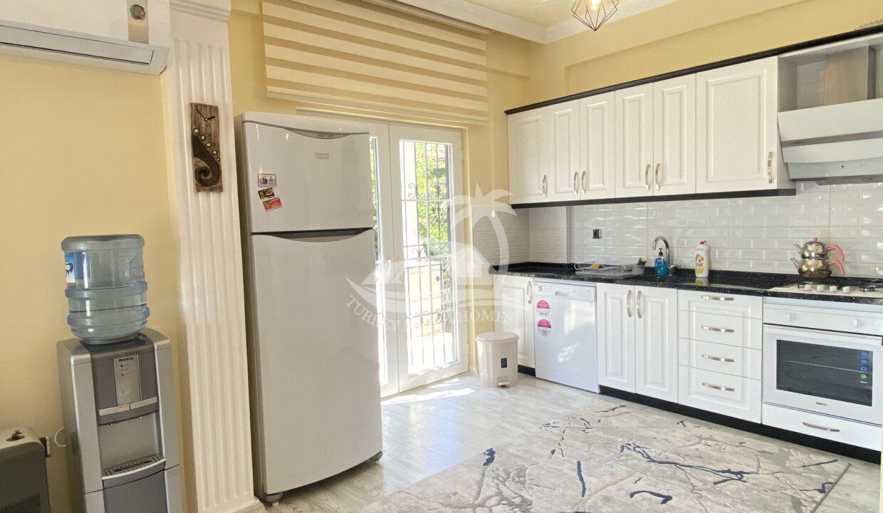 4C7BFA05-77F9-4EE1-A3F4-9A11917CBE2D