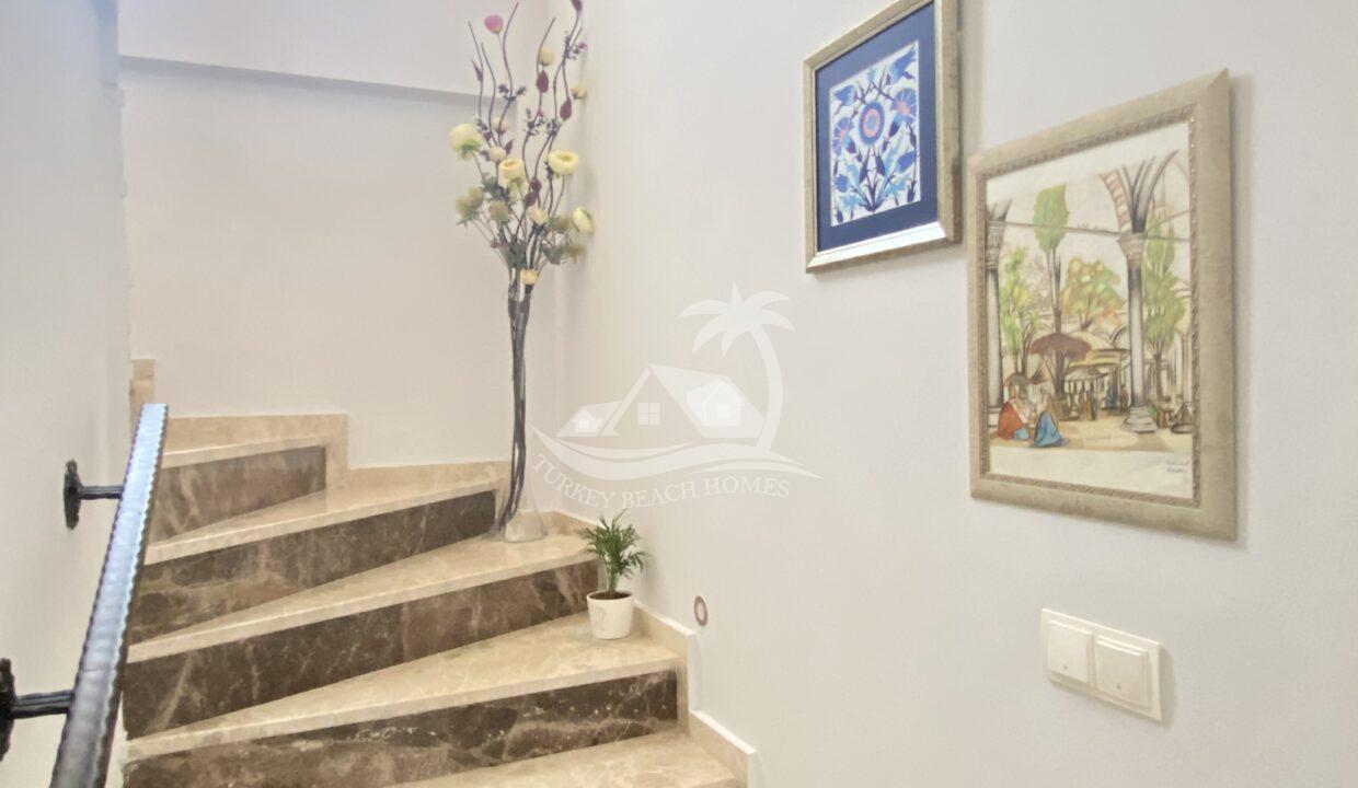 736793FF-0A52-4332-9D43-6B6C0C2B8C8C