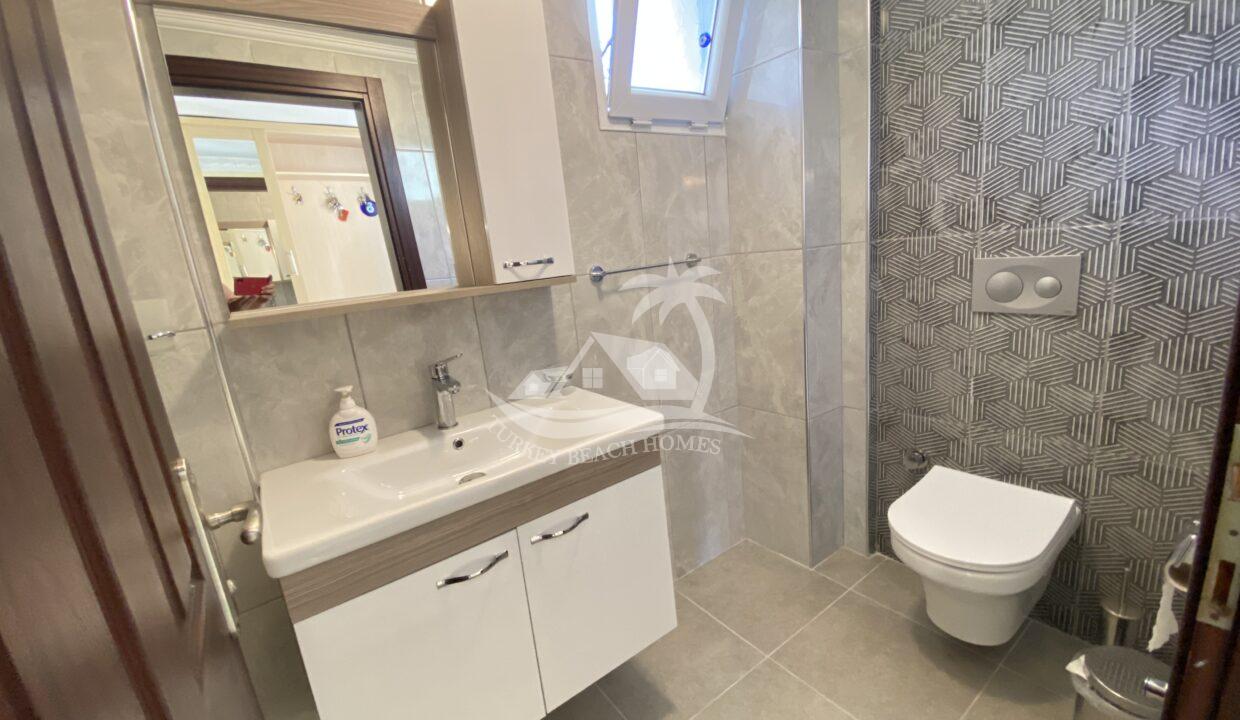 8152C49A-5C5E-440D-A3AE-1A9EA91074EC