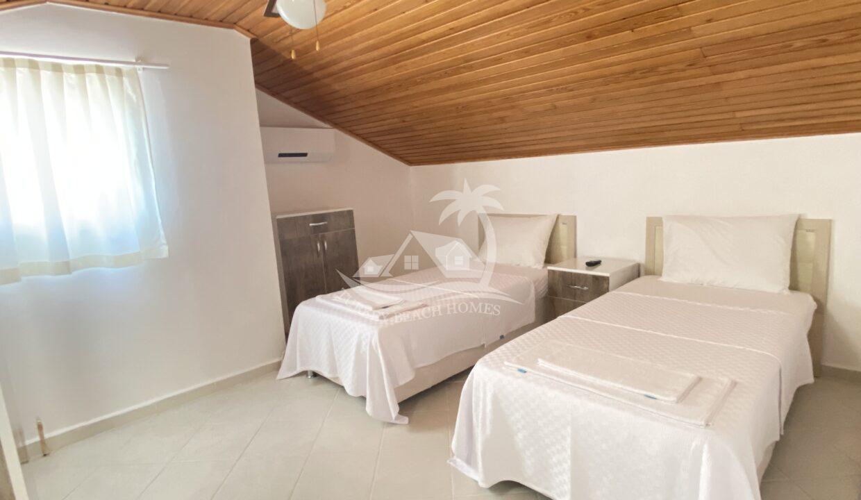 84D94C22-2C75-499A-AC2B-B4B9E8930C7F