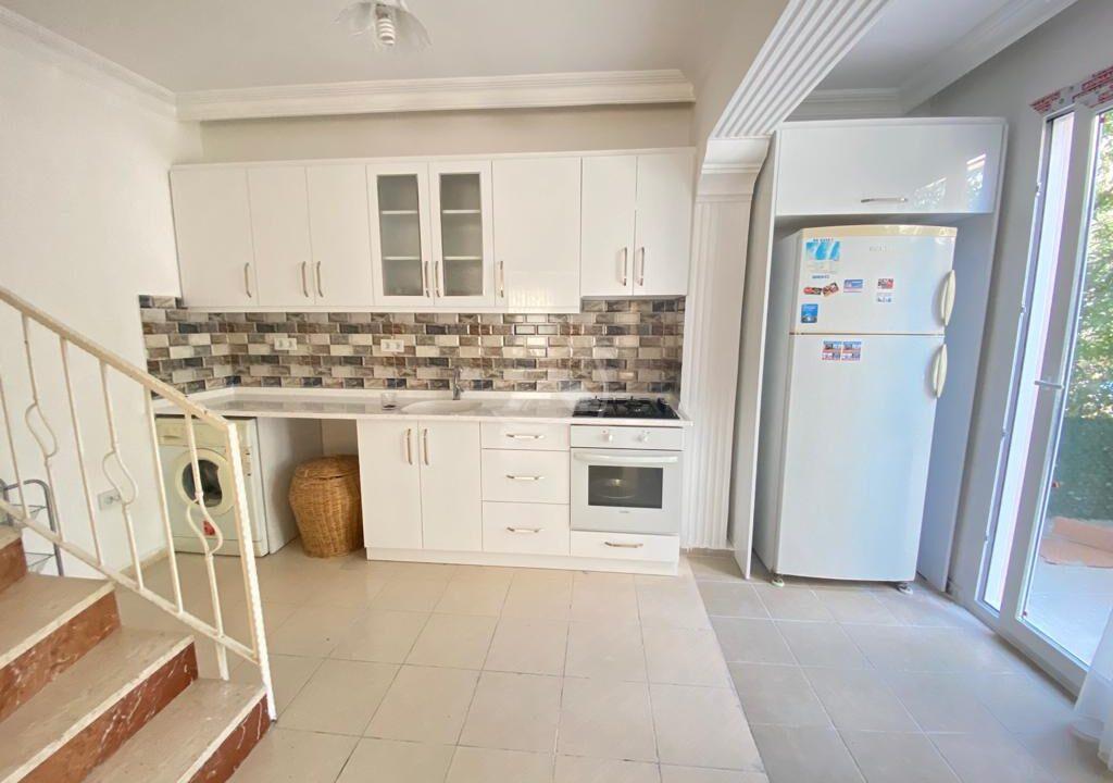 87604208-29AB-4044-8406-C4FA3C6CA69E