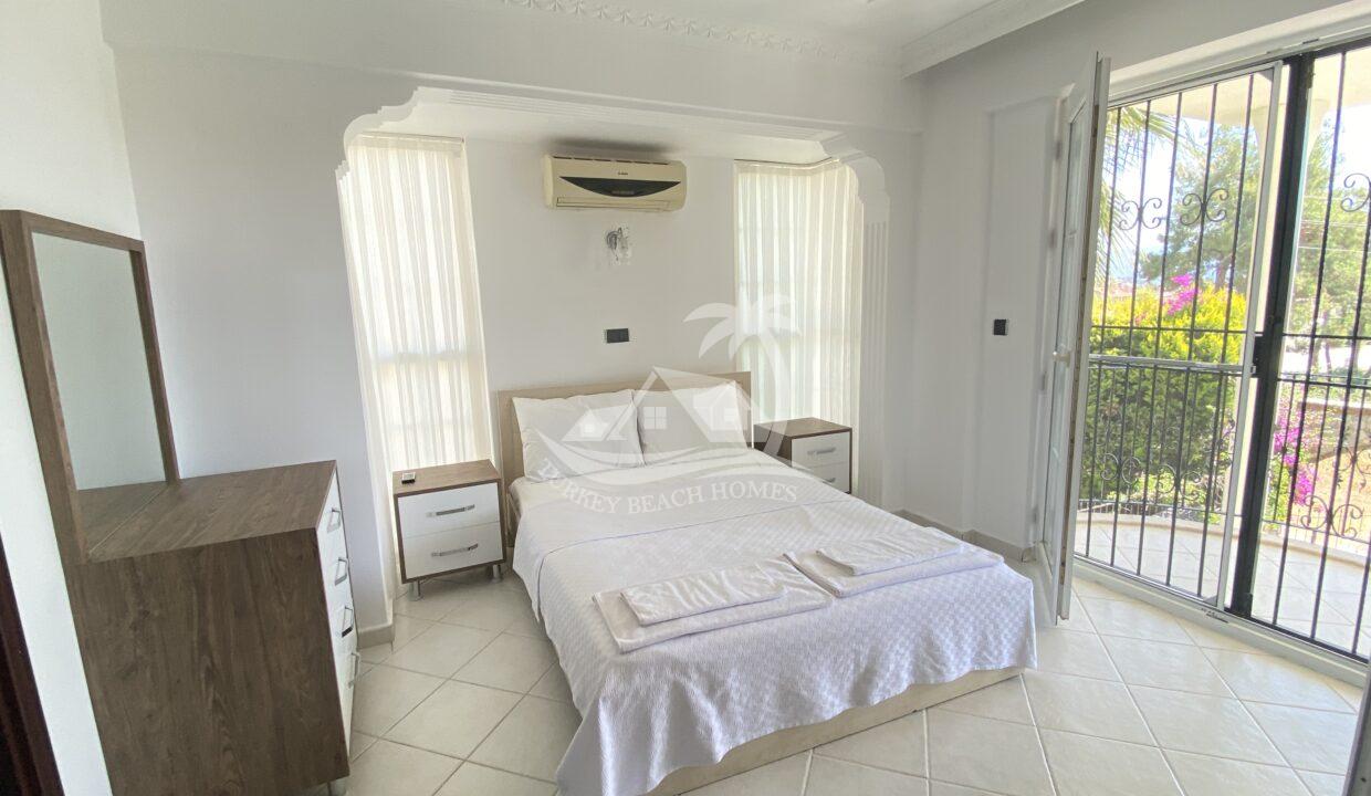 8E74657C-58F6-4C30-8B97-A136E4C667EC