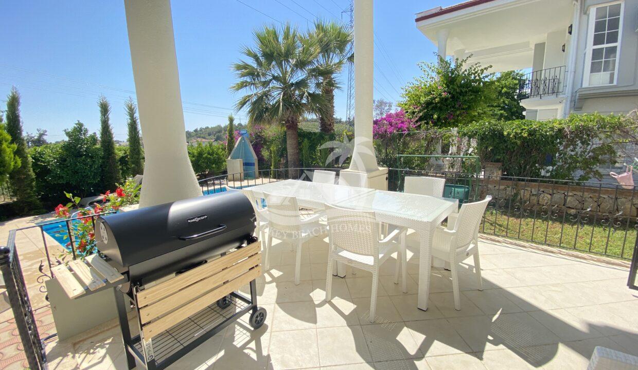 AEE173C6-E09B-4250-9A98-8A7AC69BD536