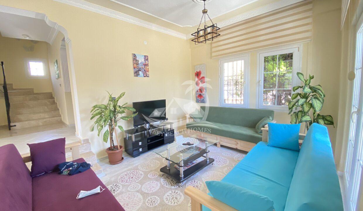 B6C995B9-E125-4216-9425-01F5D12B0B1B