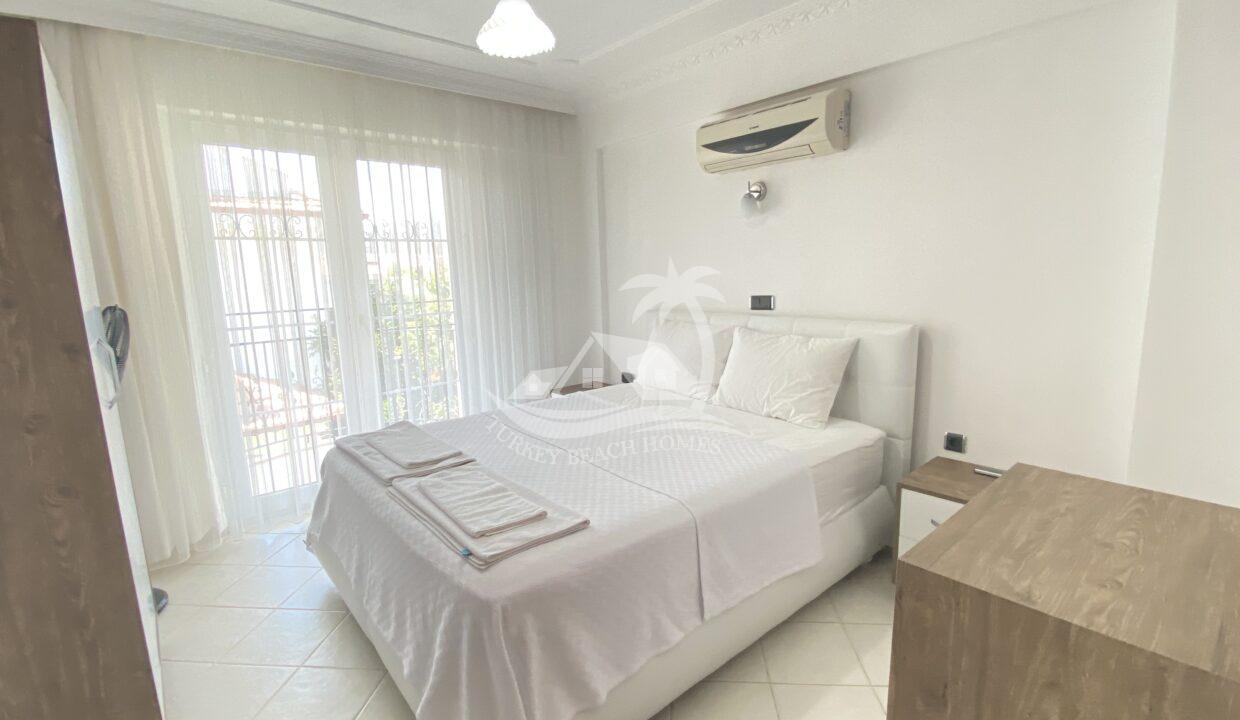 BC9ECE5D-CD2E-454E-AC98-D59D6E41C96C