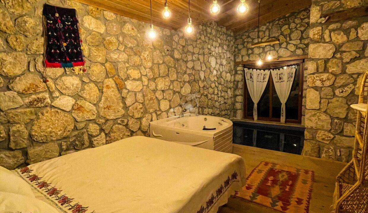 05710AF4-A171-41F0-9830-2818BBB0144D