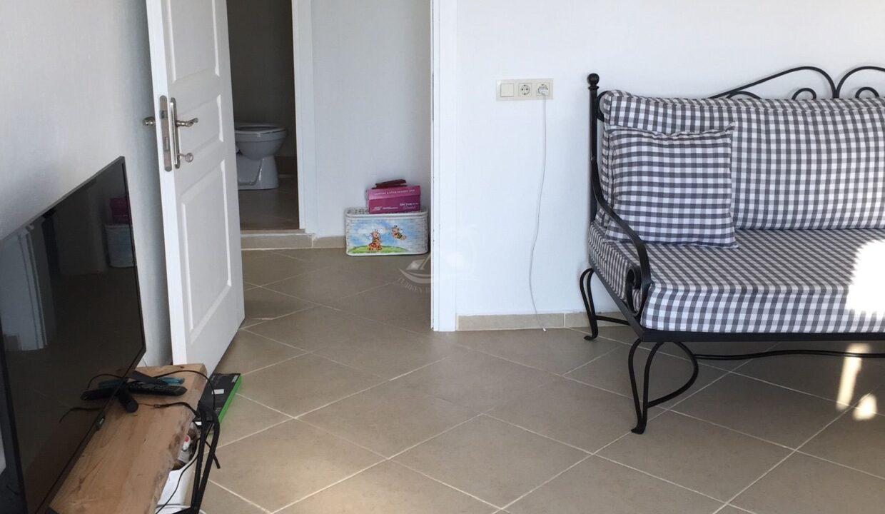 0CC0B772-579C-4D88-B604-45BA9A5E15CA