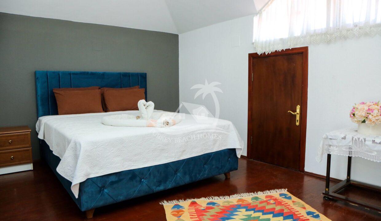 0F2BE80A-008C-4065-B623-C313B43E684A