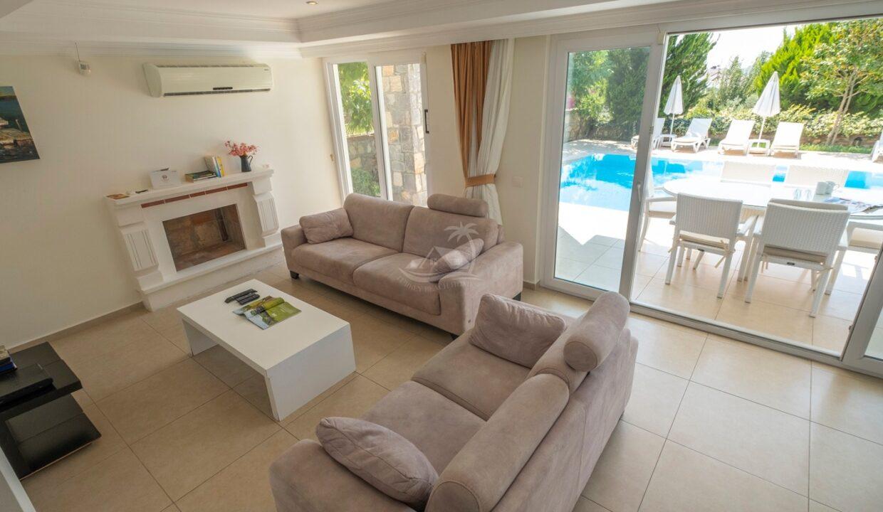 15e61146-b15a-4075-a48a-8ee6e4067ad2