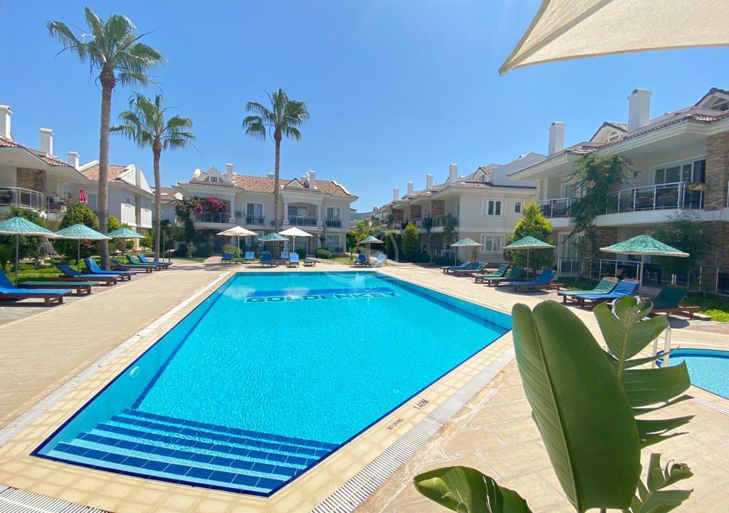 16D51AD5-C590-448C-93F7-A48F0844C819