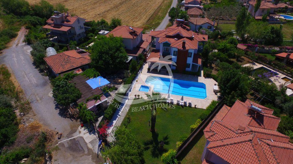 2302023A-9067-4EFF-ACEA-58EAD49CDF37