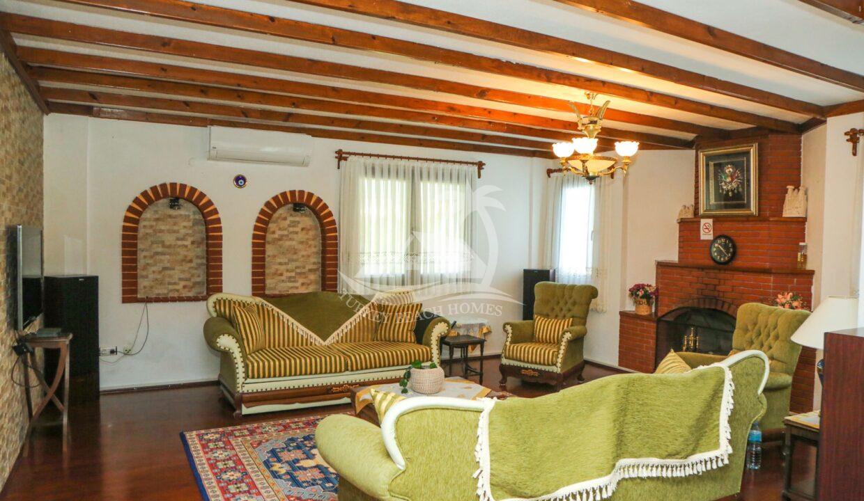 23483665-532A-4CFF-8DB1-1E9E7536F470