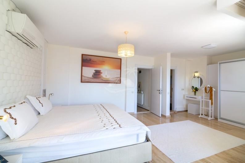 293E3337-D227-47C7-9CEF-4EC128A67E47