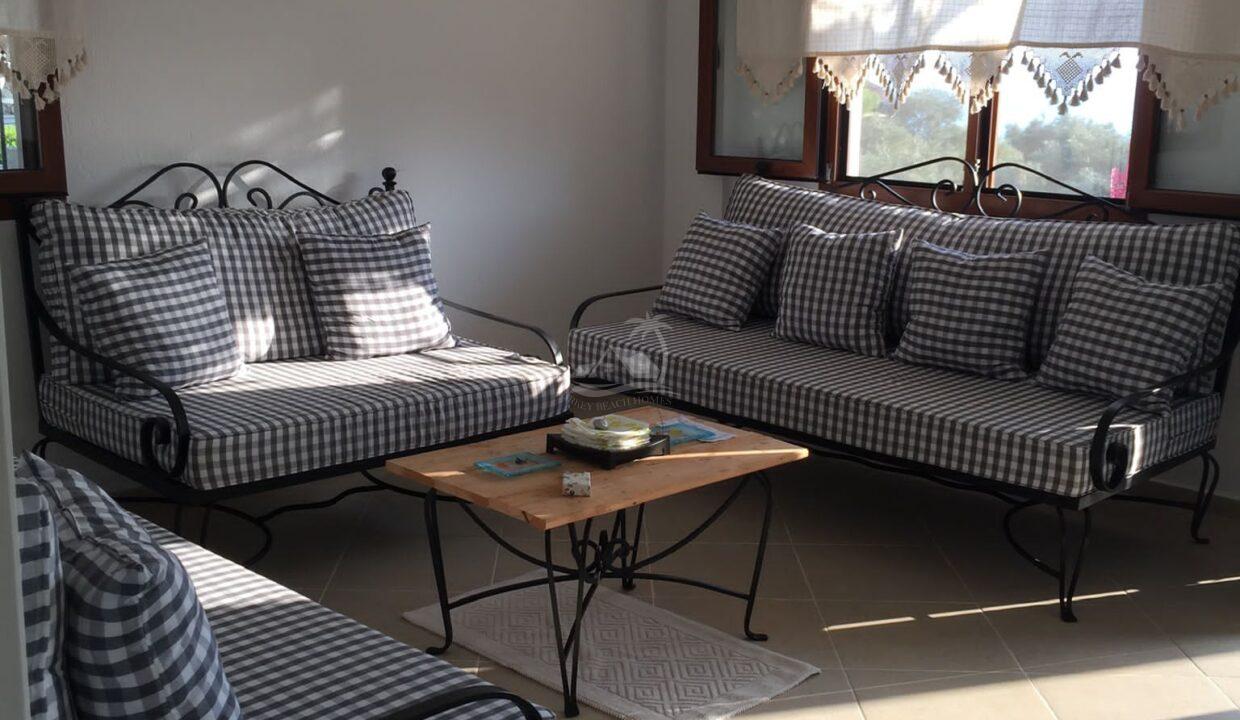 4318E4E8-39AF-45F1-8FD3-31FACE26F513