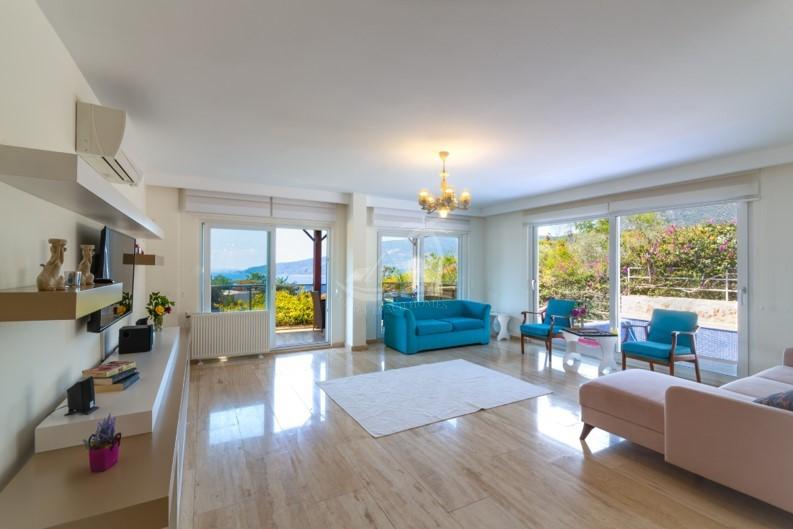 8C8C3C1C-08EE-42D8-B852-503E34D7A290