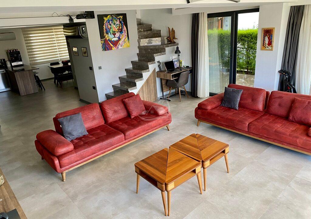 9b8be819-2ad0-444e-b2e7-f275b7c494d8