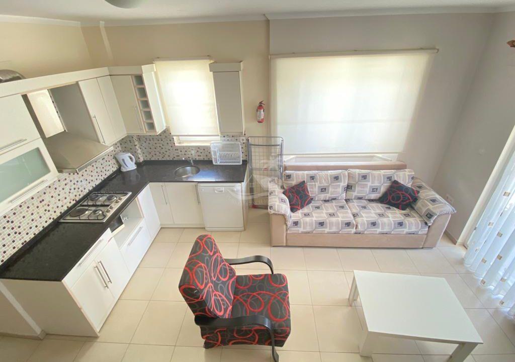 AA8BDA40-4B21-49DD-96F6-02CBAFF7CEF4