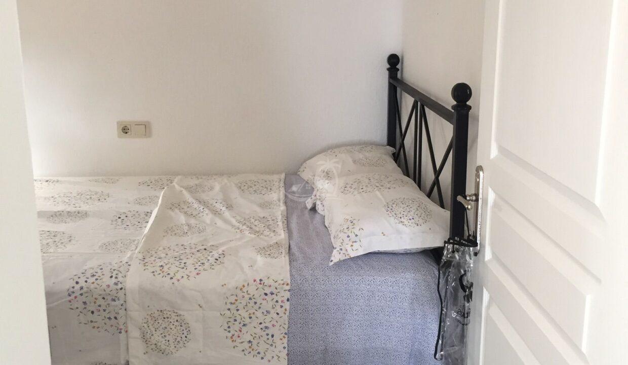 B18A184A-ED7D-41D7-A725-D82F69C9A9C6