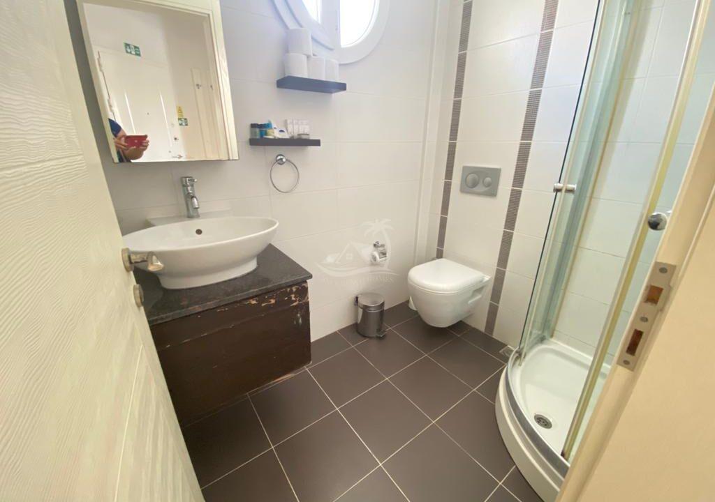 B47C6EEB-8ED0-4378-8DAE-3BDF6D4C9586