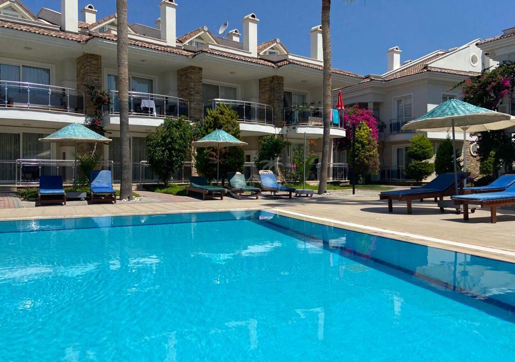 B604A072-E1D6-4FC6-B84D-A3EC0775DEA8