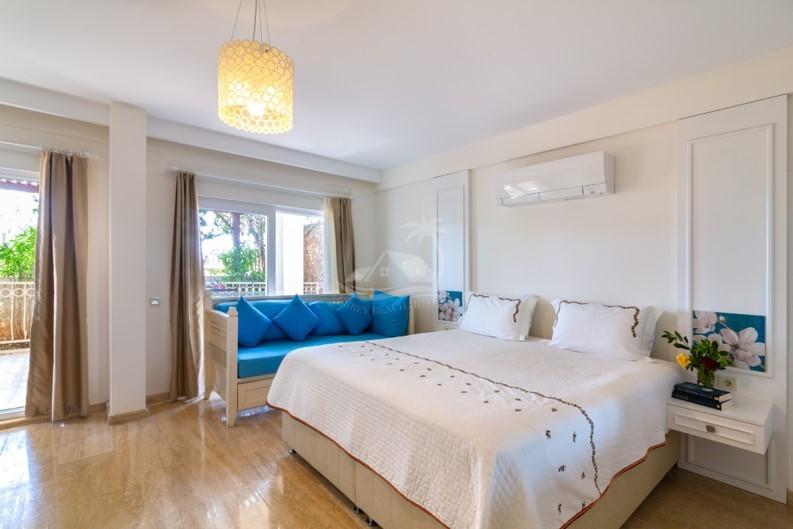 C1E6E7A7-ADC7-4260-B450-C5A494B0FAA5