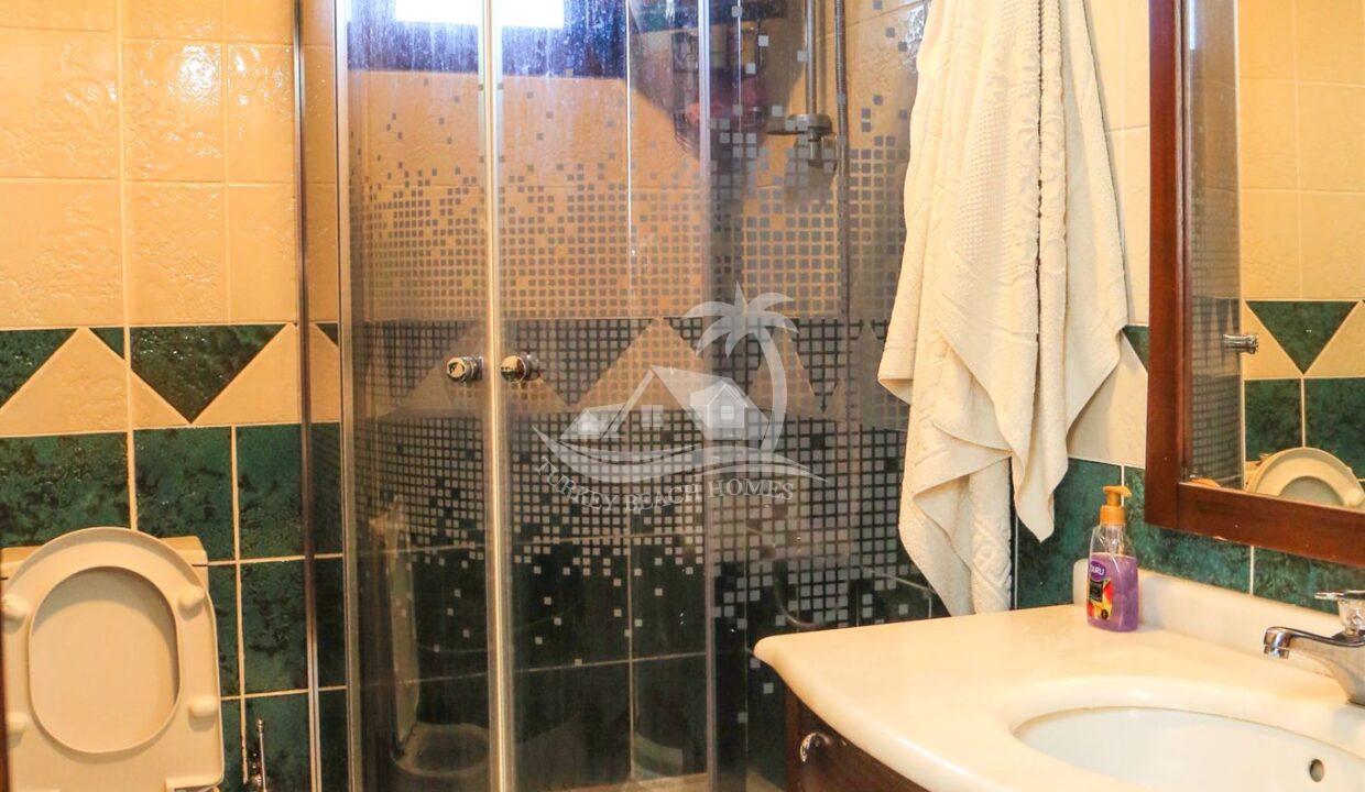 C7A57EF7-E7A0-4072-B6FF-1A9002BCA1BA