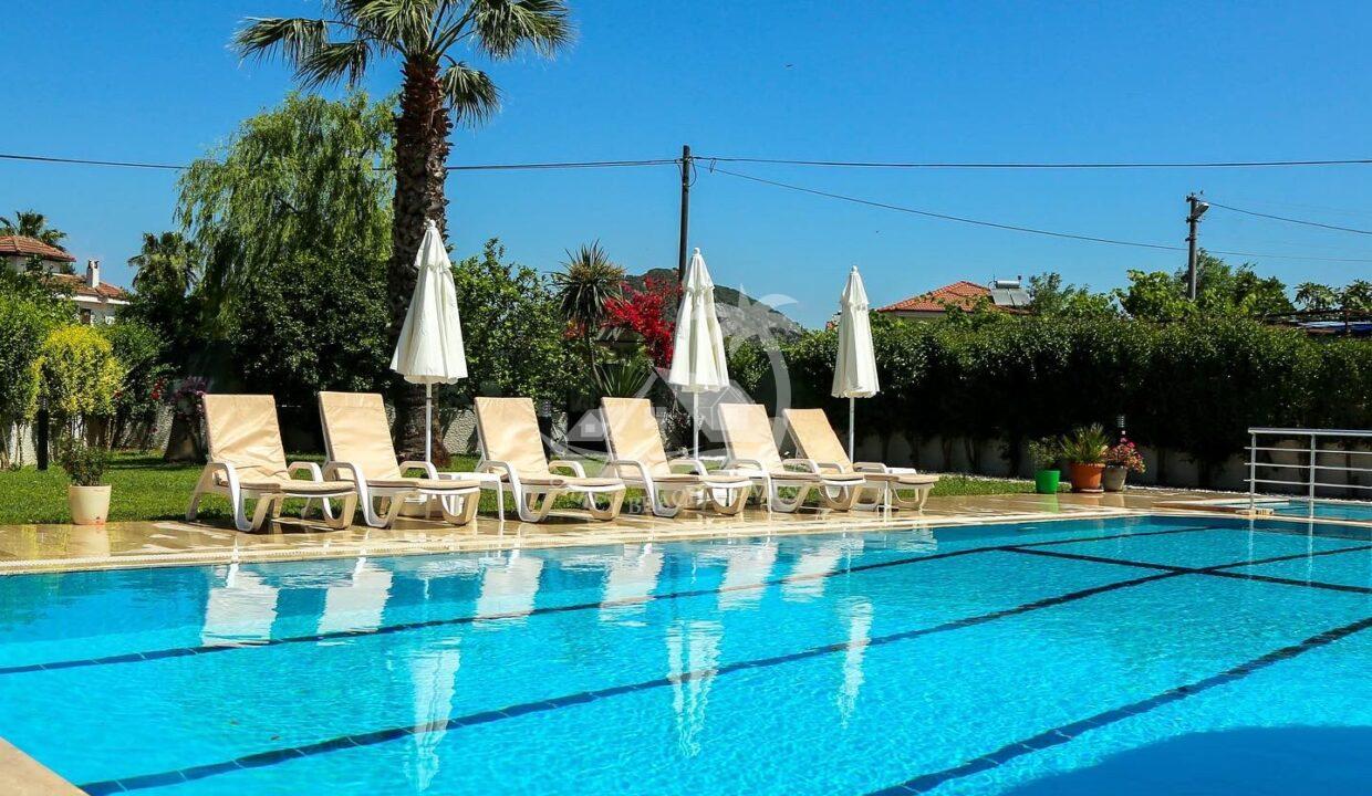 C8C1AE20-CC0C-4AE6-B5C9-6F31ABAE1D95