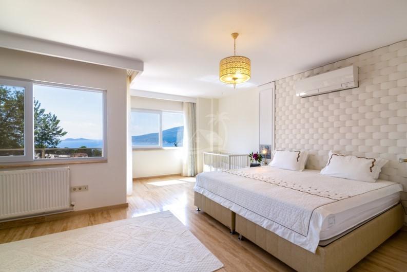 E02CDD7A-CA4D-4431-A1E0-7F4814D37C85