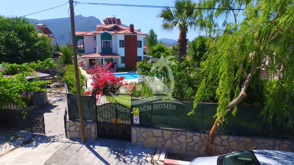 E043C188-35EA-4C92-8BFA-905B6F2561B3