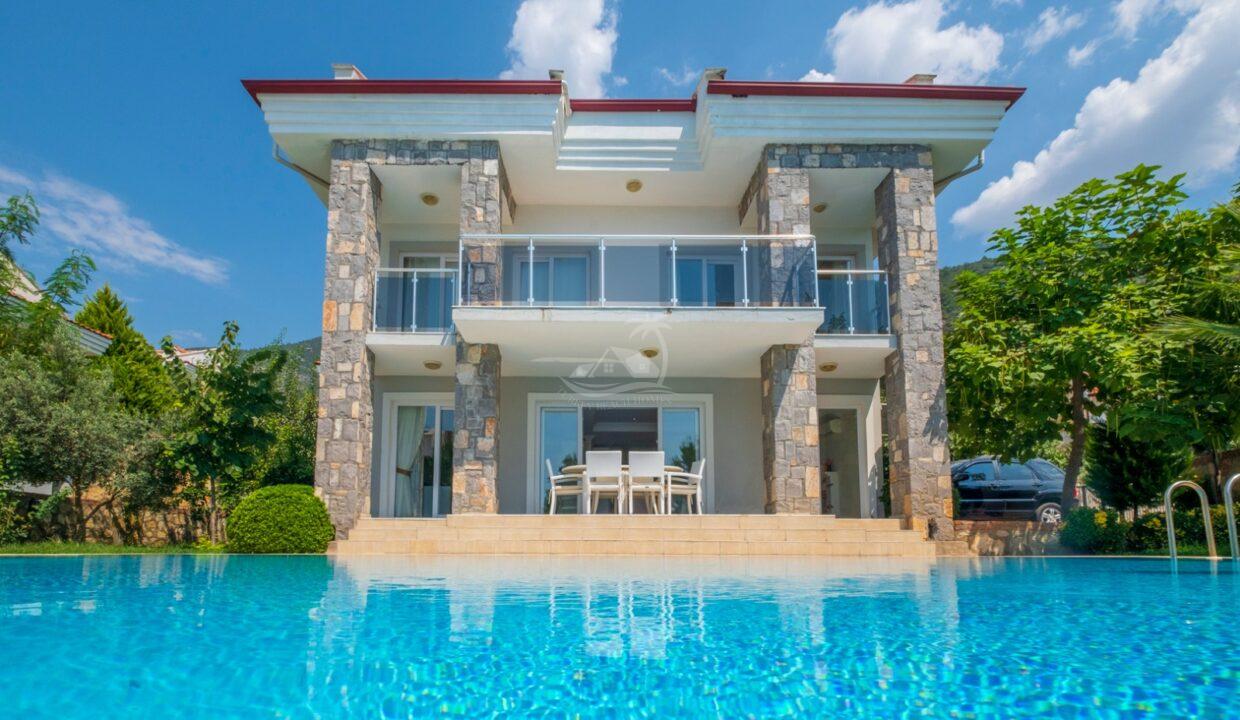 d2d30b12-a8a0-41e3-8d50-b0df4b7dc4f2