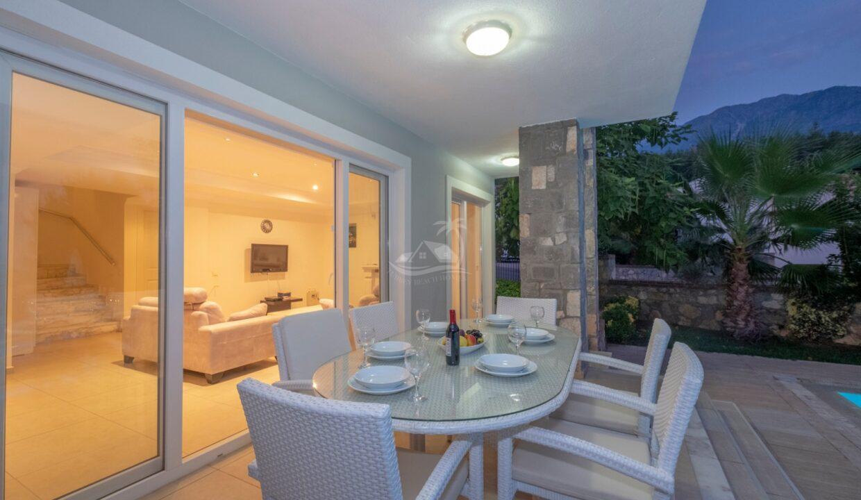 d39fc94b-4335-4a8c-b3db-b9b69195f484