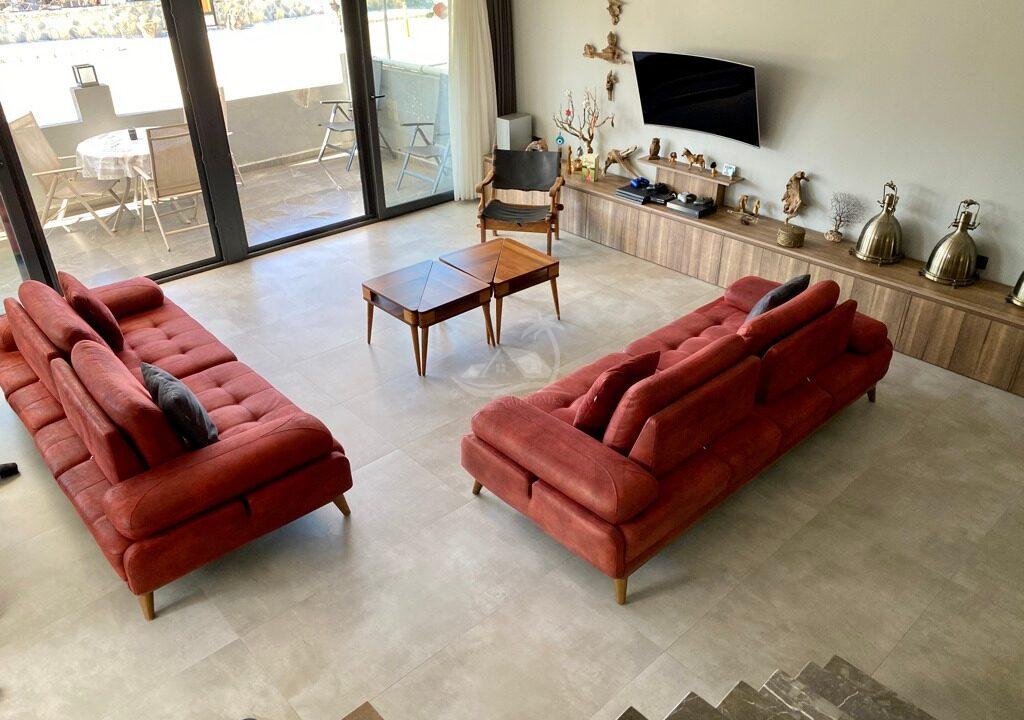 e4b1b387-2559-4573-b8dd-5b0f25a337a0