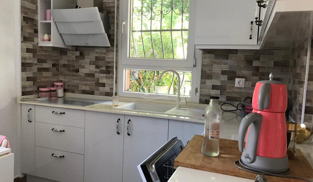 026B1488-FD6A-41BA-BBC1-4D1B5E333C6B