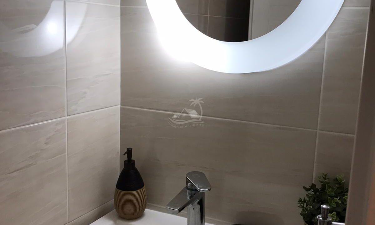 0FCA3583-50BD-472D-832D-119DCF97C092