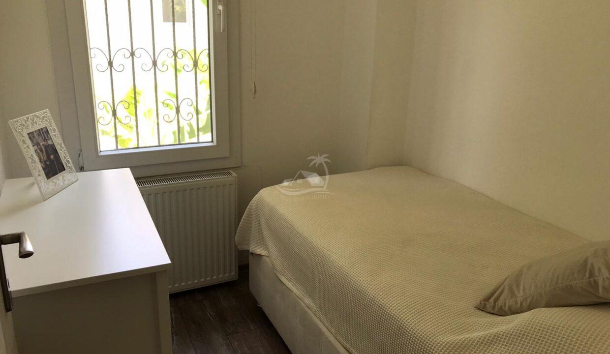 2F619E60-0A5D-40FC-B360-7AB64694F4F7