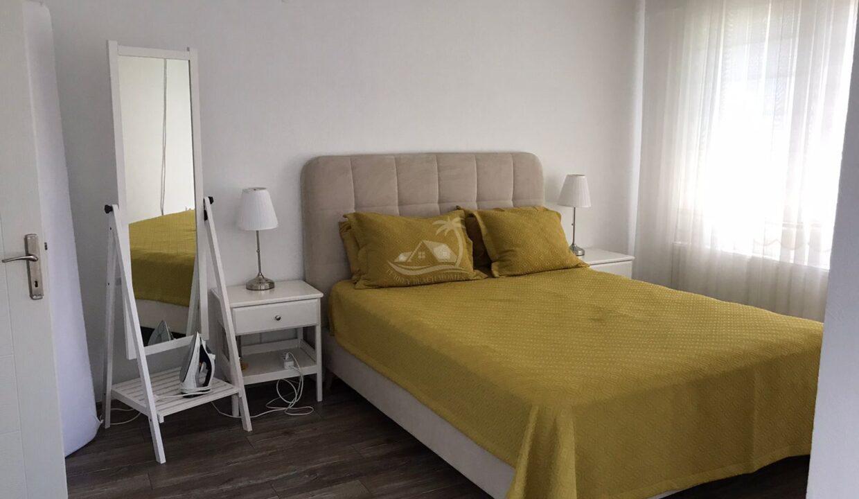 4A3EC0A3-3993-491C-BE47-E68627468F93