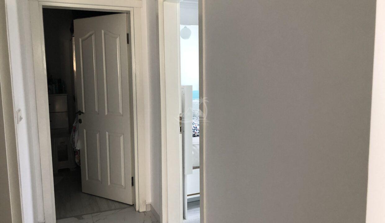 98CFBECB-0214-4458-AD6A-48C3D7D41116