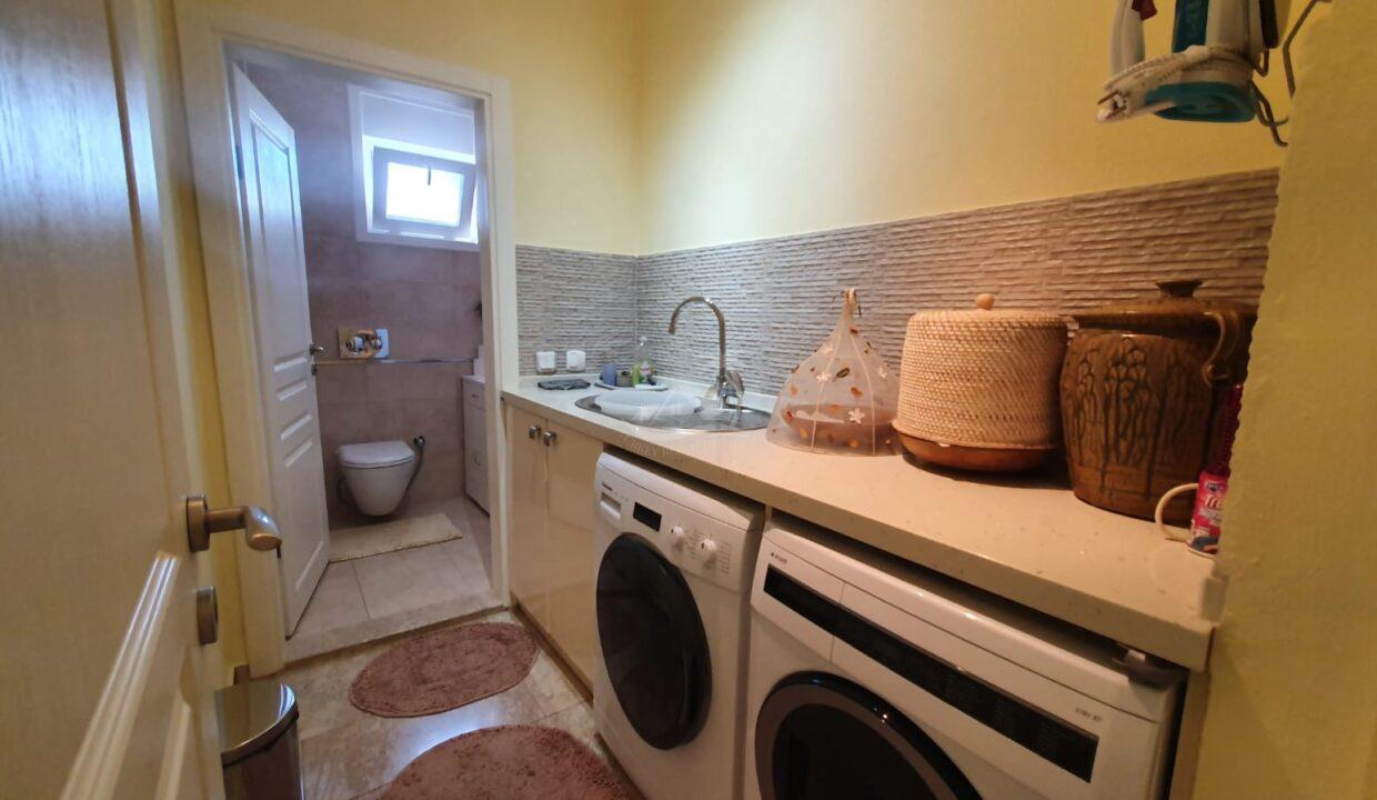 A67A813B-DFBC-4CDD-83E4-E63BEB236132