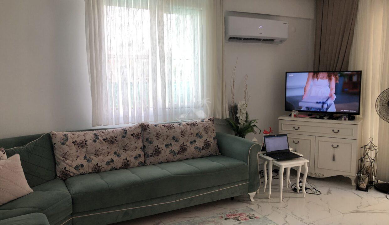 B5FFB9F4-6D03-4EC3-9D3D-DBDC918B7349