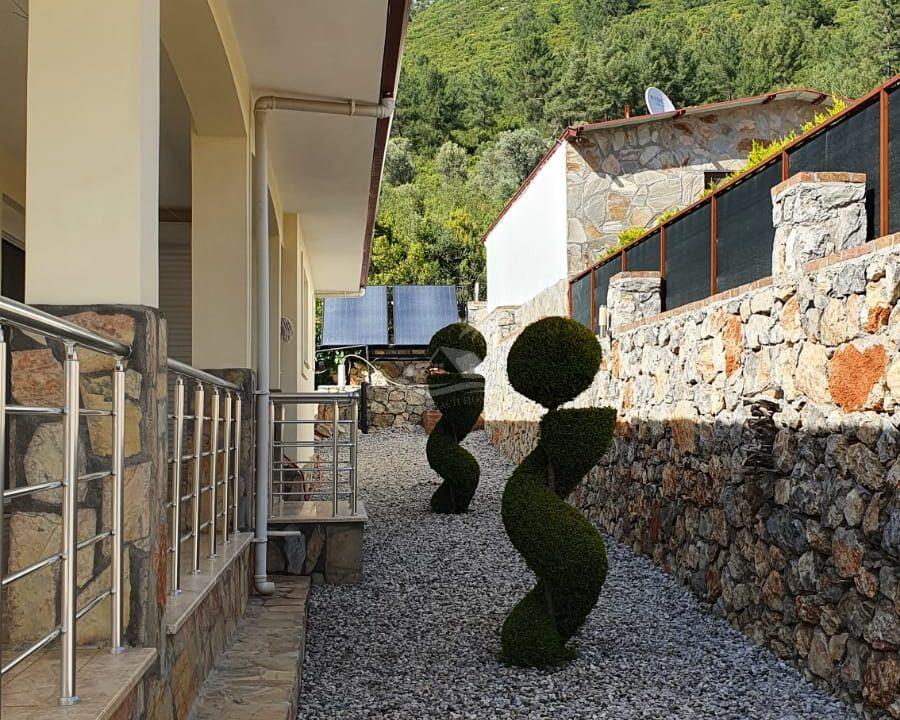 FE7BCB0C-33B0-4D2C-92BE-AB94AACB5A75