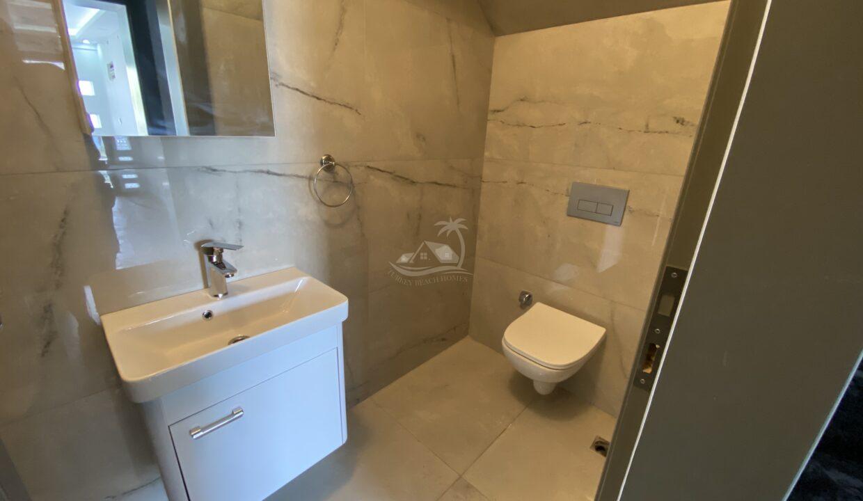 38716DEB-E2FC-4309-AD30-F3A760581958