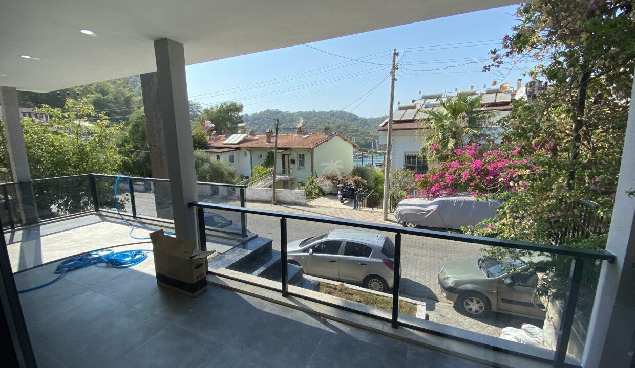 636DC6E8-6888-4643-B601-80E6C5AE619A