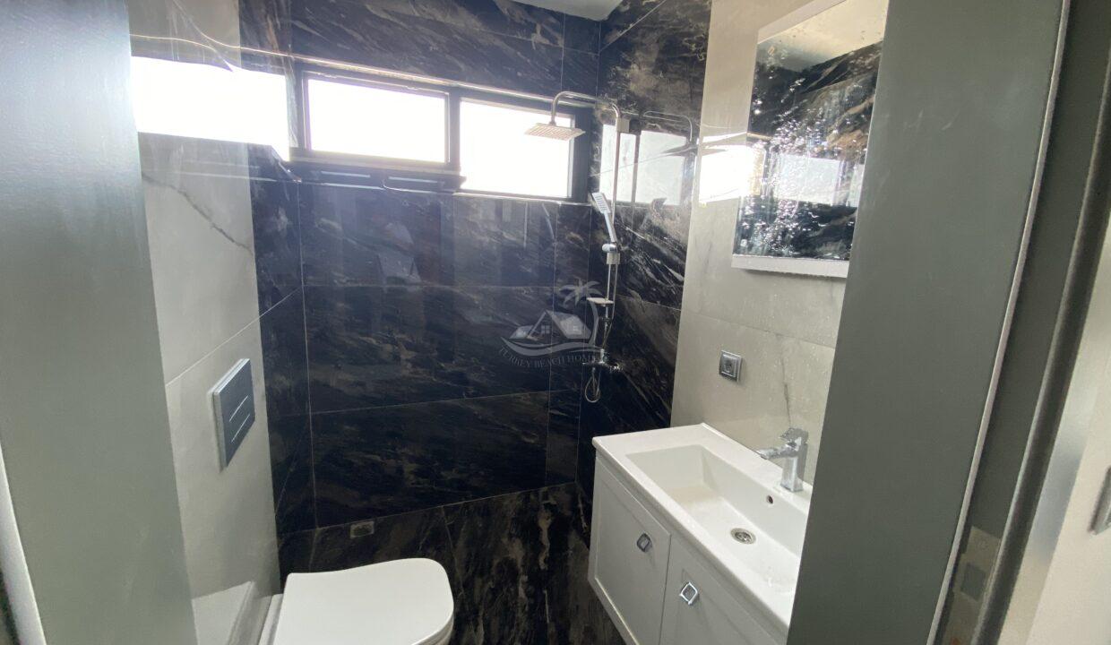 7BDD1CC9-A8A2-4F13-9C10-F46EB673FDFE