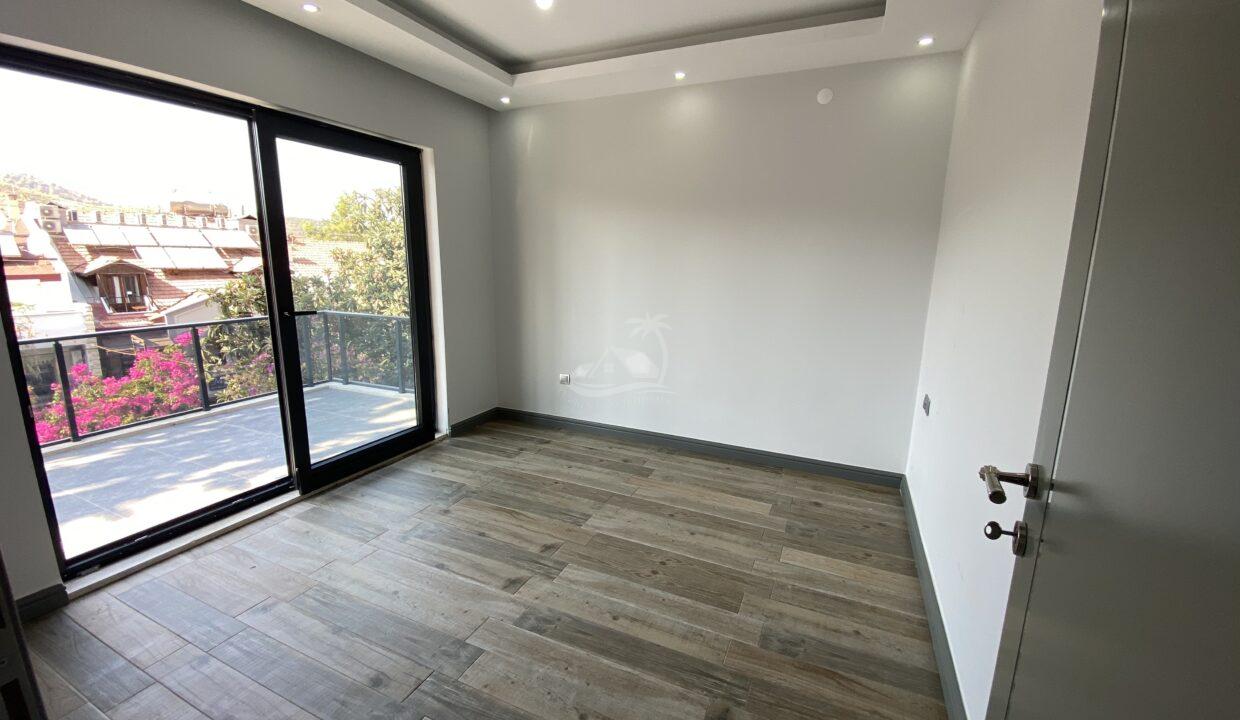 9D6A3F8D-7C2D-408F-9BDB-FA3AE8D5917B