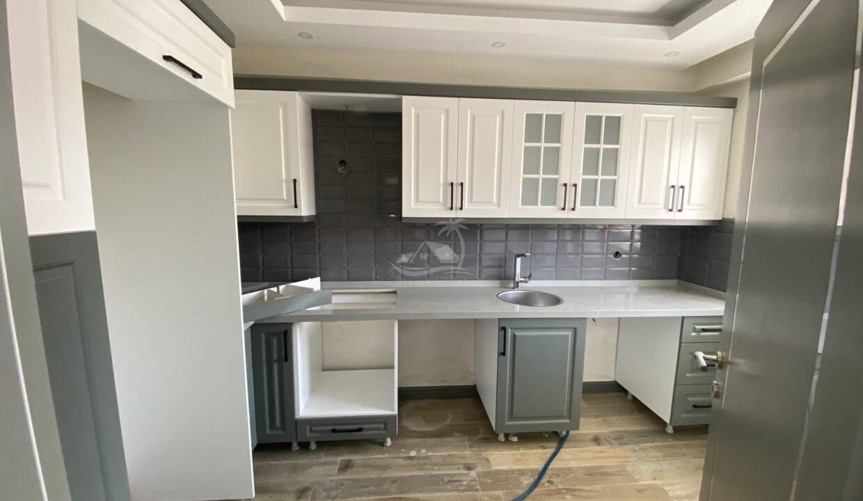 C1EAD487-8D44-448F-927F-2206611CAF8F