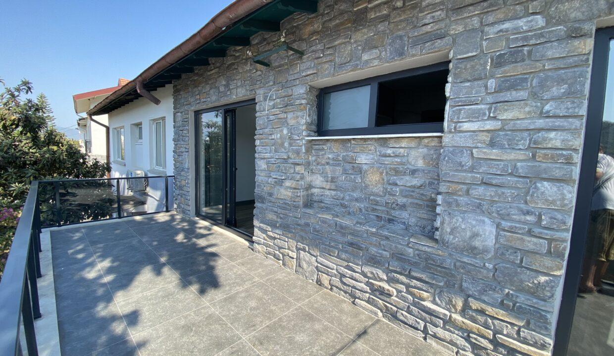 D932551E-3CD9-4830-974C-5DE68406DC19