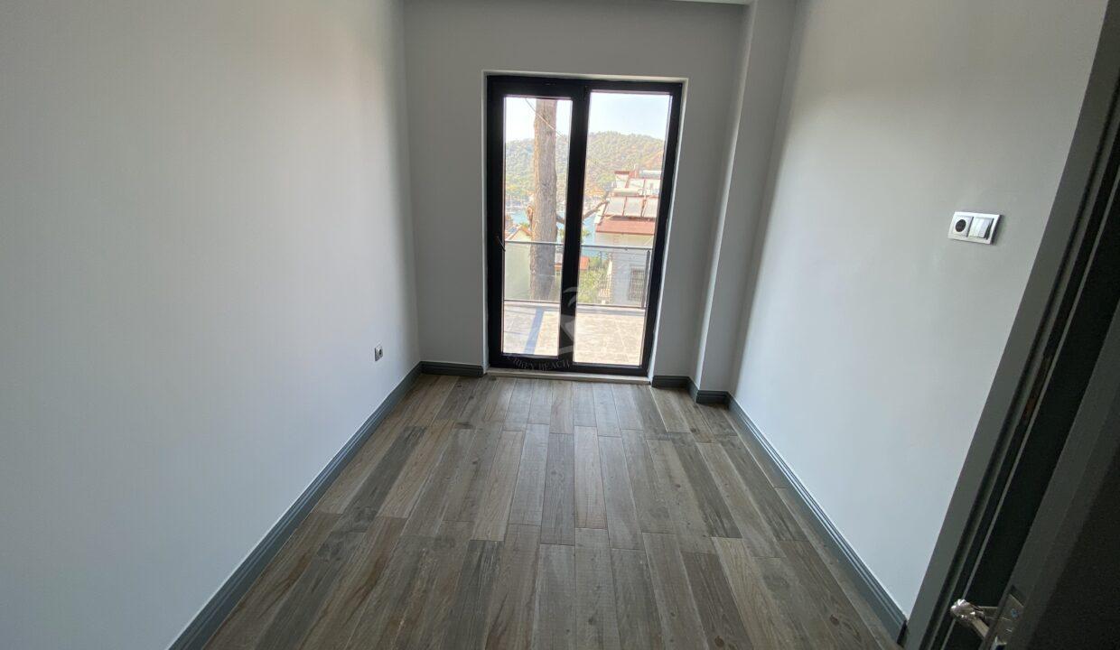 F08B9EDF-6722-4596-B068-5EE1C13DF43C