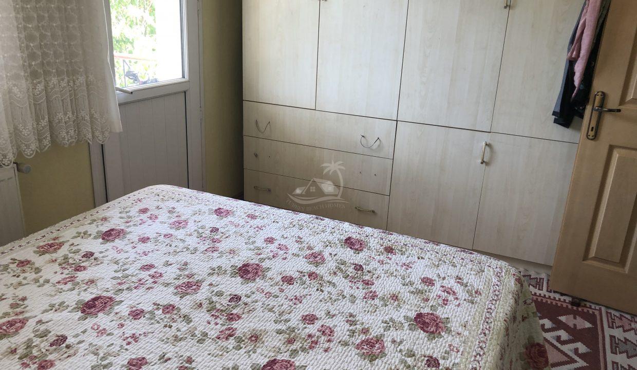 2C03B0E4-A544-40EC-ACCD-700FAEF2A785