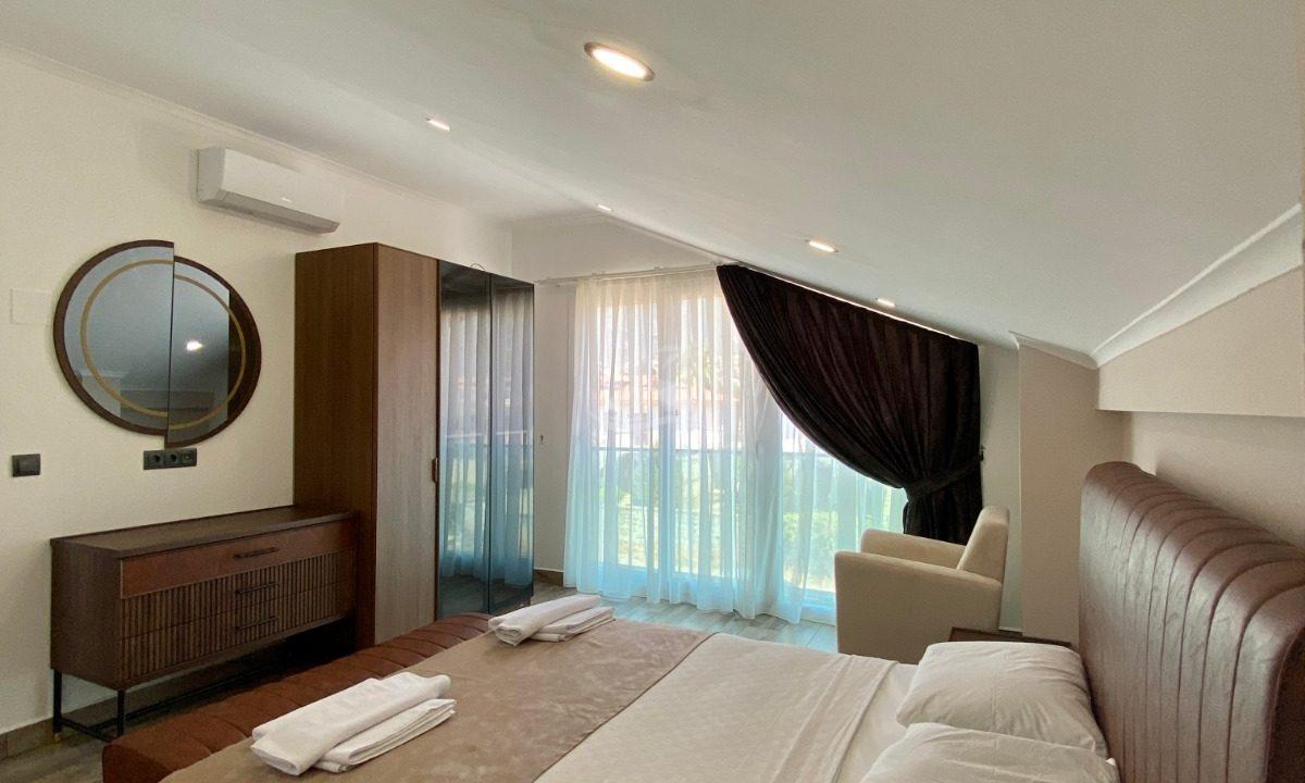 359473BC-8552-4196-82D4-B16D03BC5B1A